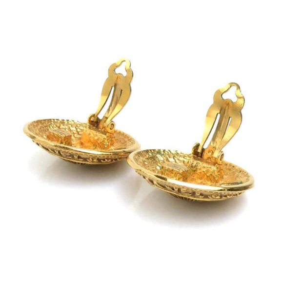 CHANEL Logo Clip on Earrings Gold Metal - e60407a - Picture 7 of 11